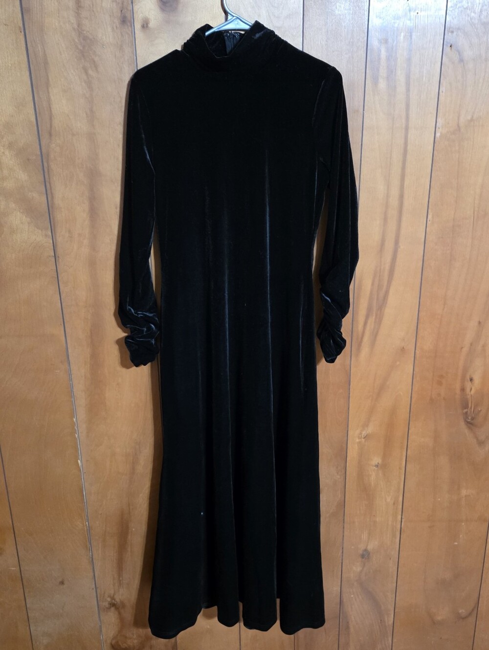 Tuckernuck Pomander Place Black Velvet Mock Neck Maxi Dress Size Medium